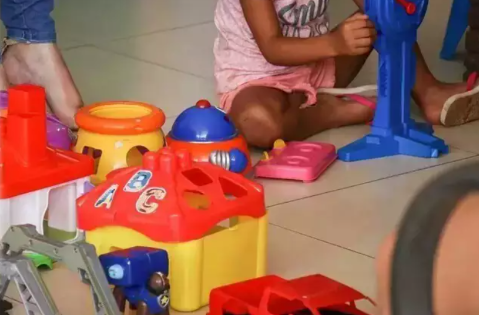 O que deve ser prioridade para 477 mil crian&ccedil;as sem acesso a servi&ccedil;os b&aacute;sicos? 