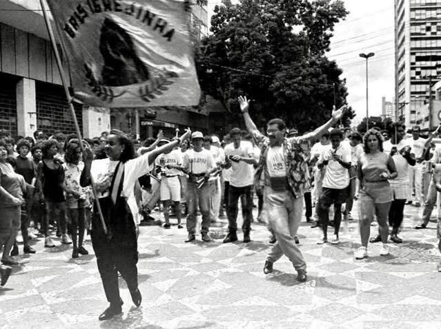 Maior campe&atilde; do Carnaval, Igrejinha faz 50 anos com tributo a integrantes