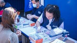 Campanha oferece testes e orienta&ccedil;&otilde;es sobre hepatites em bairros da Capital