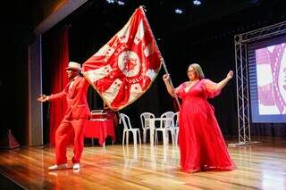 Maior campe&atilde; do Carnaval, Igrejinha faz 50 anos com tributo a integrantes