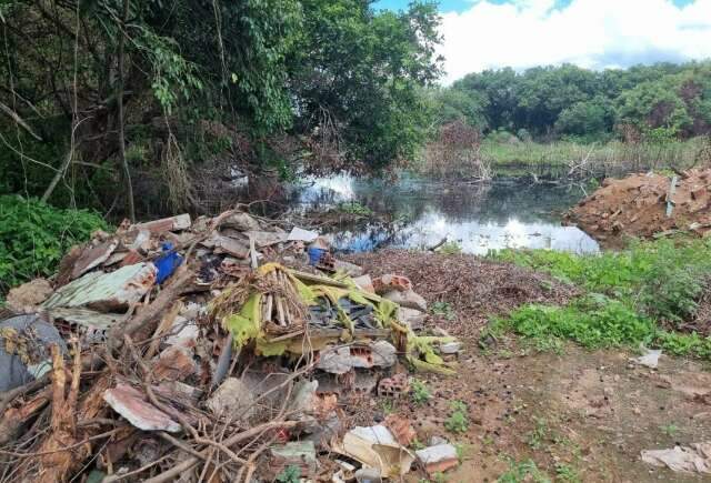 Abandono e polui&ccedil;&atilde;o em parque de Coxim viram alvo de investiga&ccedil;&atilde;o