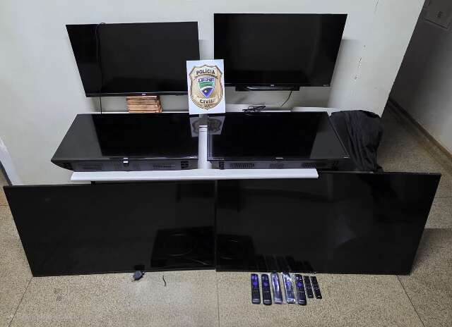 S&eacute;rie de furtos a casas termina com pris&atilde;o de dupla em bar na Vila Jacy