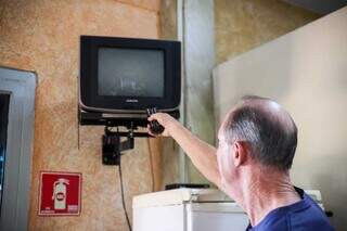 Em portinha de ca&ccedil;a-n&iacute;quel, Ga&uacute;cho viu seu futuro como cabeleireiro 