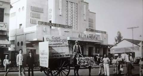 Da &ldquo;&eacute;poca de ouro&rdquo; &agrave; decad&ecirc;ncia, Centro de Campo Grande resiste &eacute; na simpatia 