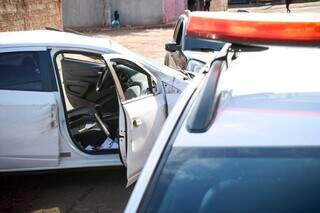 Homem invadiu resid&ecirc;ncia e roubou carro antes de capotar durante persegui&ccedil;&atilde;o