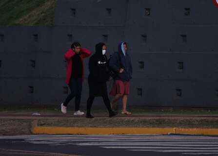 Frio derruba temperaturas e sensa&ccedil;&atilde;o t&eacute;rmica chega a -1&deg;C em Campo Grande