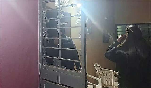 Homem &eacute; assassinado com 30 tiros em nova escalada da viol&ecirc;ncia na fronteira
