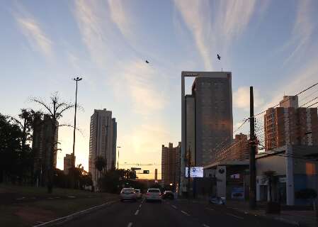 Frio pela manh&atilde;, sol &agrave; tarde e ar seco marcam o s&aacute;bado na Capital