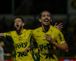 Santos é goleado pelo Mirassol fora de casa e segue ameaçado pelo Z-4 Santos é goleado pelo Mirassol fora de casa e segue ameaçado pelo Z-4