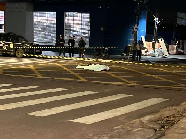 Colis&atilde;o entre Saveiro e moto deixa um morto e outro ferido 
