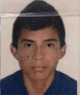 Professor &eacute; morto com golpes de foice ao negar dinheiro a trio