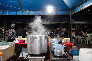 Barraca do Gordo guarda 40 anos de espeto e amor familiar pelas feiras