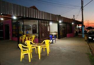 Boteco raiz &eacute; quando bar muda e povo segue igual torcida organizada