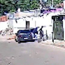 Atiradores encapuzados disparam 12 vezes contra dupla no Jardim Nhanh&aacute;
