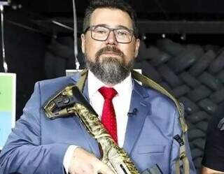 Pollon que criar &ldquo;Minha Primeira Arma&rdquo; com dinheiro p&uacute;blico