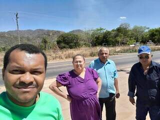 Fam&iacute;lia percorre 5 mil km para visitar e retomar la&ccedil;os com parentes