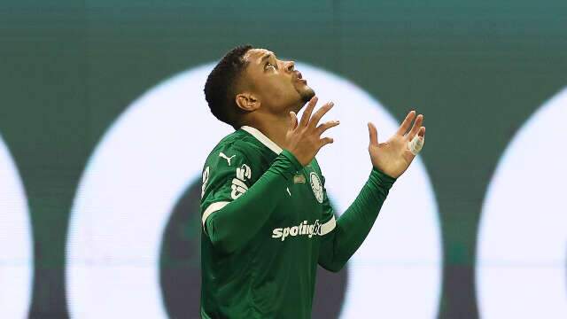 Palmeiras visita Fluminense e Corinthians recebe l&iacute;der do Brasileir&atilde;o