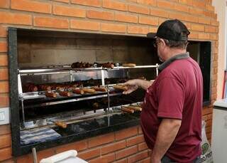 Pillone Restaurante abre com comida caseira e churrasco ga&uacute;cho