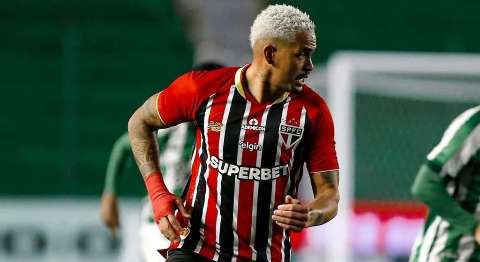Luciano marca no fim e garante vit&oacute;ria do S&atilde;o Paulo sobre o Juventude