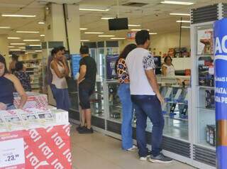 Fam&iacute;lias est&atilde;o mais dispostas a gastar no com&eacute;rcio da Capital, diz pesquisa