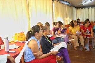 Viol&ecirc;ncia contra a mulher &eacute; tema de confer&ecirc;ncia municipal retomada ap&oacute;s 10 anos