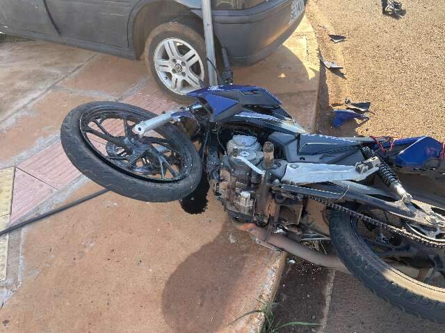 Quem mais contribui para acidentes com motos: motoristas ou motociclistas?