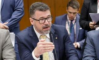 Pollon protocola pedido de impeachment contra Lula por crise com os EUA