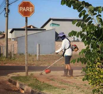 &ldquo;Cuidar do que &eacute; seu&rdquo;: propriet&aacute;rios d&atilde;o exemplo ao manter terrenos sempre limpo