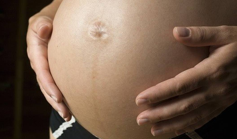 Pesquisa encontra micropl&aacute;sticos em cord&otilde;es umbilicais e placentas de beb&ecirc;s