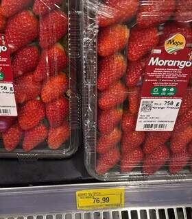Sobremesa da moda deixa o preço do morango salgado e bandeja chega a R$ 76,99 Sobremesa da moda deixa o preço do morango salgado e bandeja chega a R$ 76,99