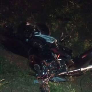 Jovem de 19 anos morre ap&oacute;s moto bater em ambul&acirc;ncia