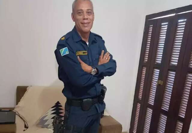 Subtenente da Pol&iacute;cia Militar morre ap&oacute;s surto psic&oacute;tico na rua 