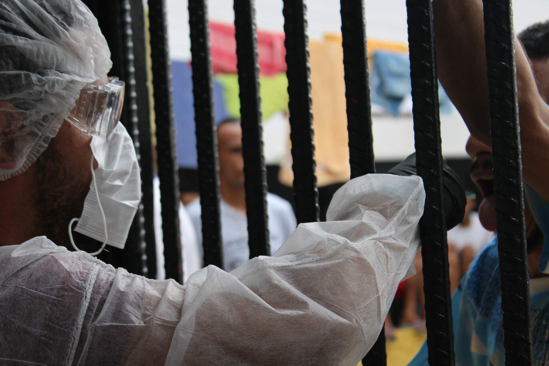 Polícia Científica coleta DNA de 300 detentos para banco nacional