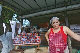 Sobremesa da moda deixa o preço do morango salgado e bandeja chega a R$ 76,99 Sobremesa da moda deixa o preço do morango salgado e bandeja chega a R$ 76,99