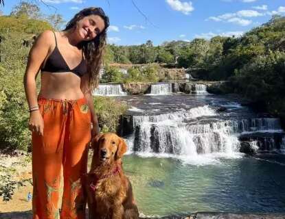 Influencer que roda o Brasil com cachorro em Celta faz parada em MS