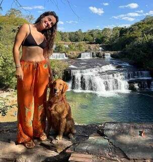 Influencer que roda o Brasil com cachorro em Celta faz parada em MS