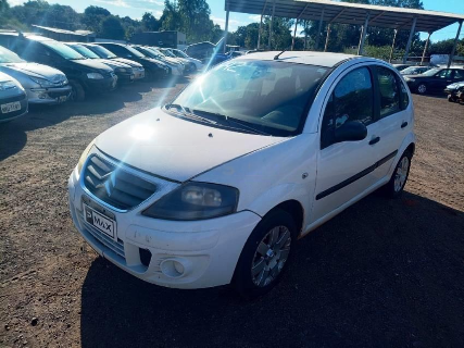 Detran tem Citro&euml;n C3 por R$ 6,2 mil e moto Yamaha 2024 por R$ 5 mil