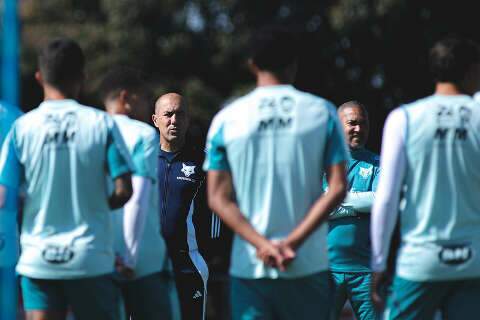 Com briga pela ponta, 5 partidas completam a rodada do Brasileir&atilde;o neste domingo