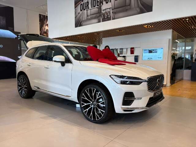 Enzo Volvo Lan&ccedil;a Novo XC60 em Campo Grande