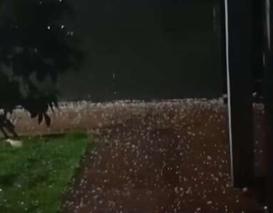 Granizo surpreende moradores e marca chegada de frente fria em MS