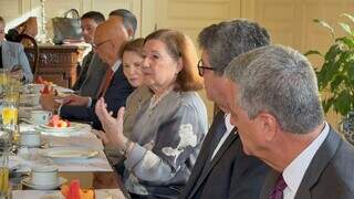 Missão do Senado para discutir tarifaço faz 1ª reunião em casa de embaixadora Missão do Senado para discutir tarifaço faz 1ª reunião em casa de embaixadora