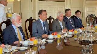 Missão do Senado para discutir tarifaço faz 1ª reunião em casa de embaixadora Missão do Senado para discutir tarifaço faz 1ª reunião em casa de embaixadora