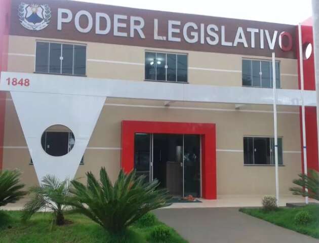 C&acirc;mara de Bandeirantes defende di&aacute;rias e diz que cumpre exig&ecirc;ncias