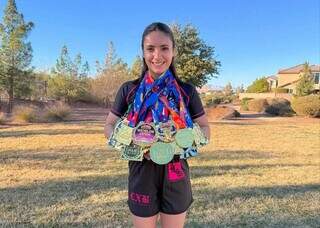 Morando nos EUA, atleta de MS coleciona t&iacute;tulos no jiu-jitsu