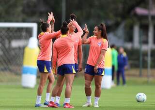 Rodada tem jogos de Botafogo, Gr&ecirc;mio e Brasil x Uruguai no feminino