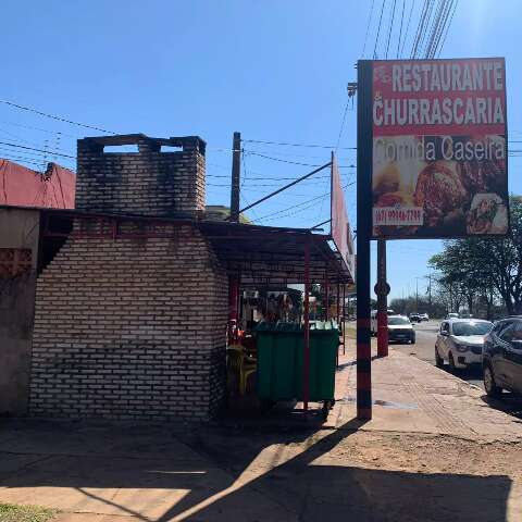 De restaurante a confeitaria, donos reclamam de pagar por coleta de lixo