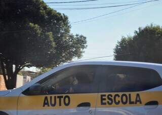 Setor fala em colapso e retrocesso caso autoescolas sejam opcionais para CNH