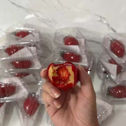 Conselho de Odontologia alerta: morango do amor &eacute; &quot;vil&atilde;o do sorriso&quot;