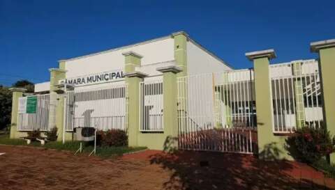Ex-vereadora recebe R$ 67 mil em di&aacute;rias e C&acirc;mara Municipal vira alvo do MPMS