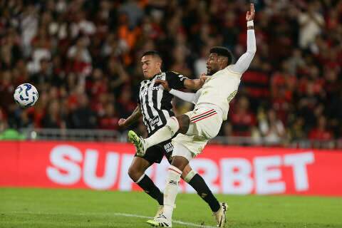 Atl&eacute;tico-MG derrota Flamengo e larga na frente pela vaga na Copa do Brasil